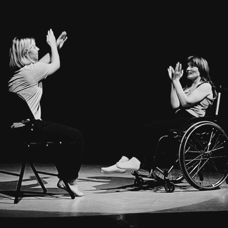 Premiere | “Strings Attached” – a movement performance about the longing for connection