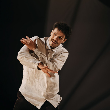 Premiere | Contemporary circus performance “Icarus” invites you to rise above everyday life