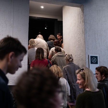 Atnaujintas teatro kasos grafikas