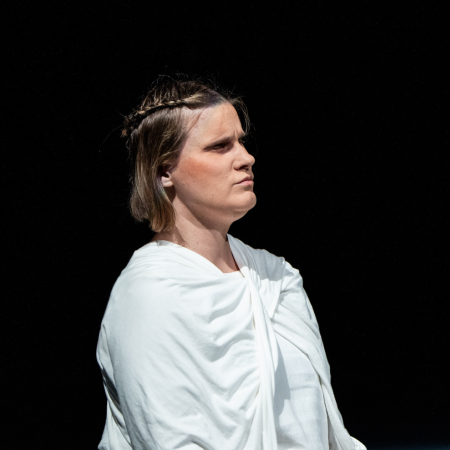 Lietuvos aklųjų ir silpnaregių sąjungos nariai – spektaklio „Prisirišimas“ atlikėjai