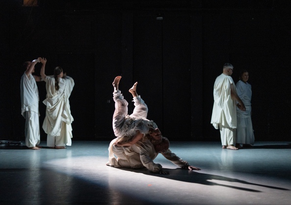 Strings attached | PREMIERE